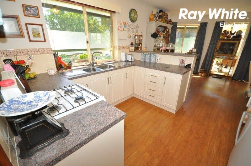 12 Reginald Parade, Craigmore SA 5114, Craigmore - Thumbnail 7