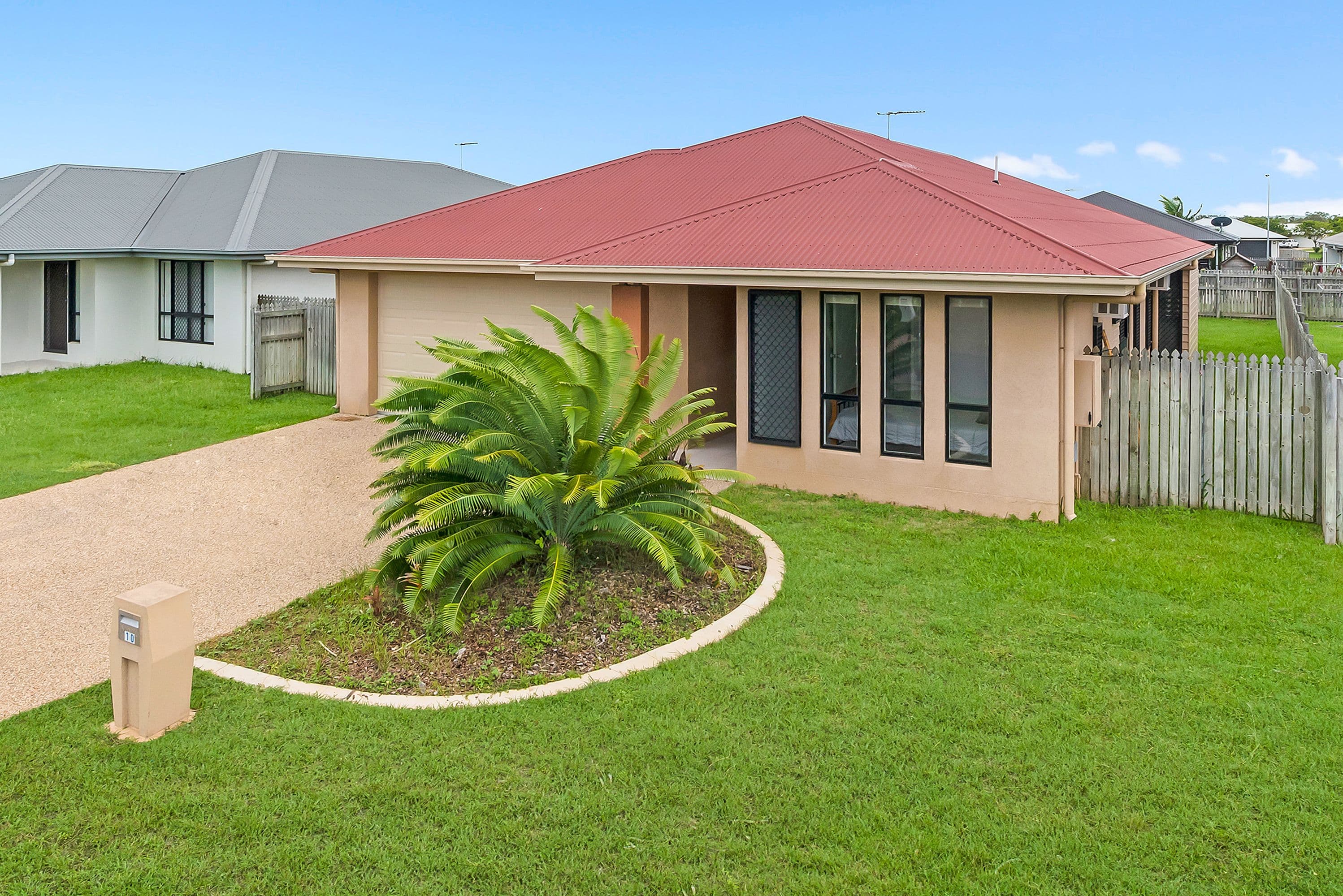 10 Limerick Way, Mount Low QLD 4818, Mount Low - Thumbnail 3