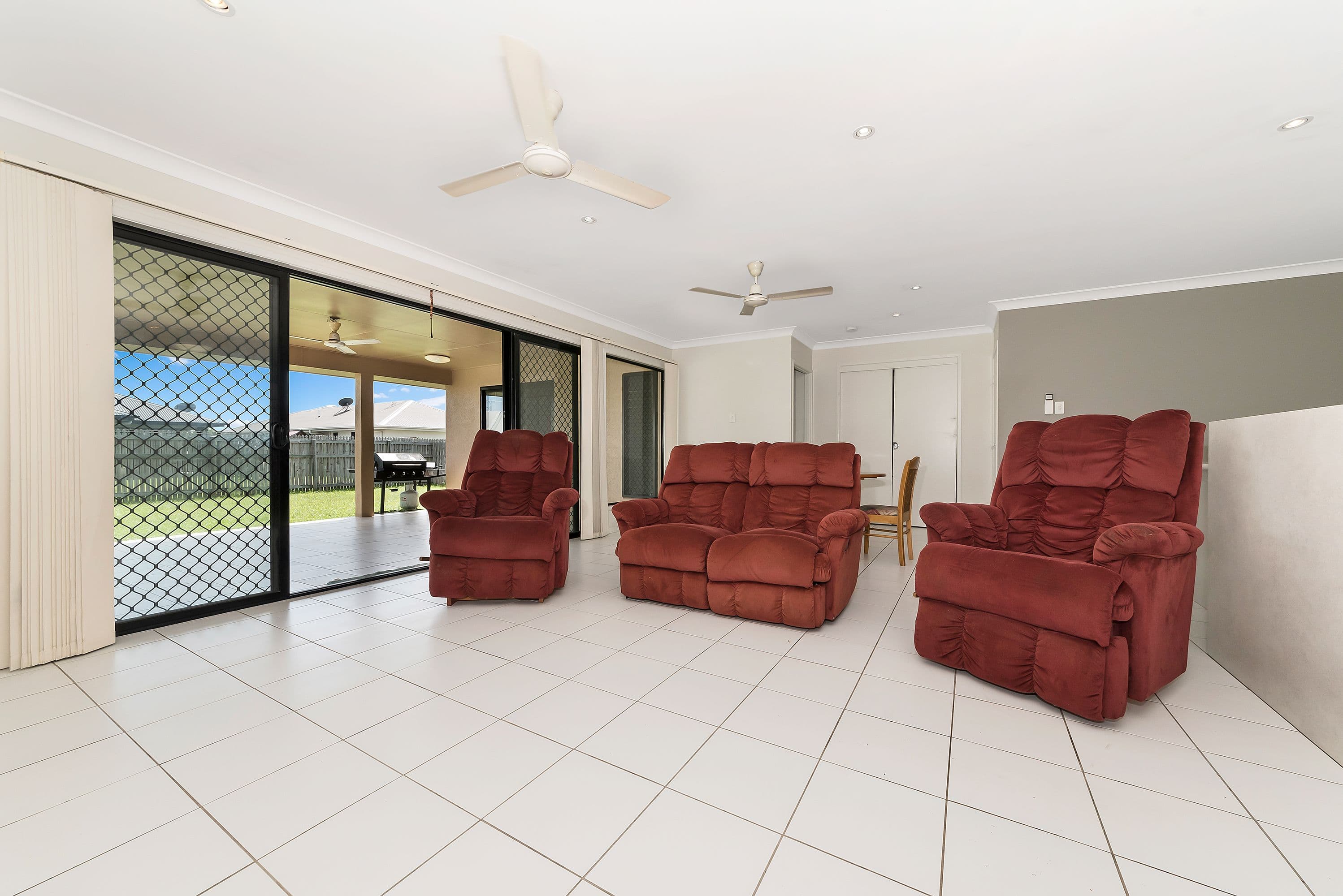 10 Limerick Way, Mount Low QLD 4818, Mount Low - Thumbnail 4