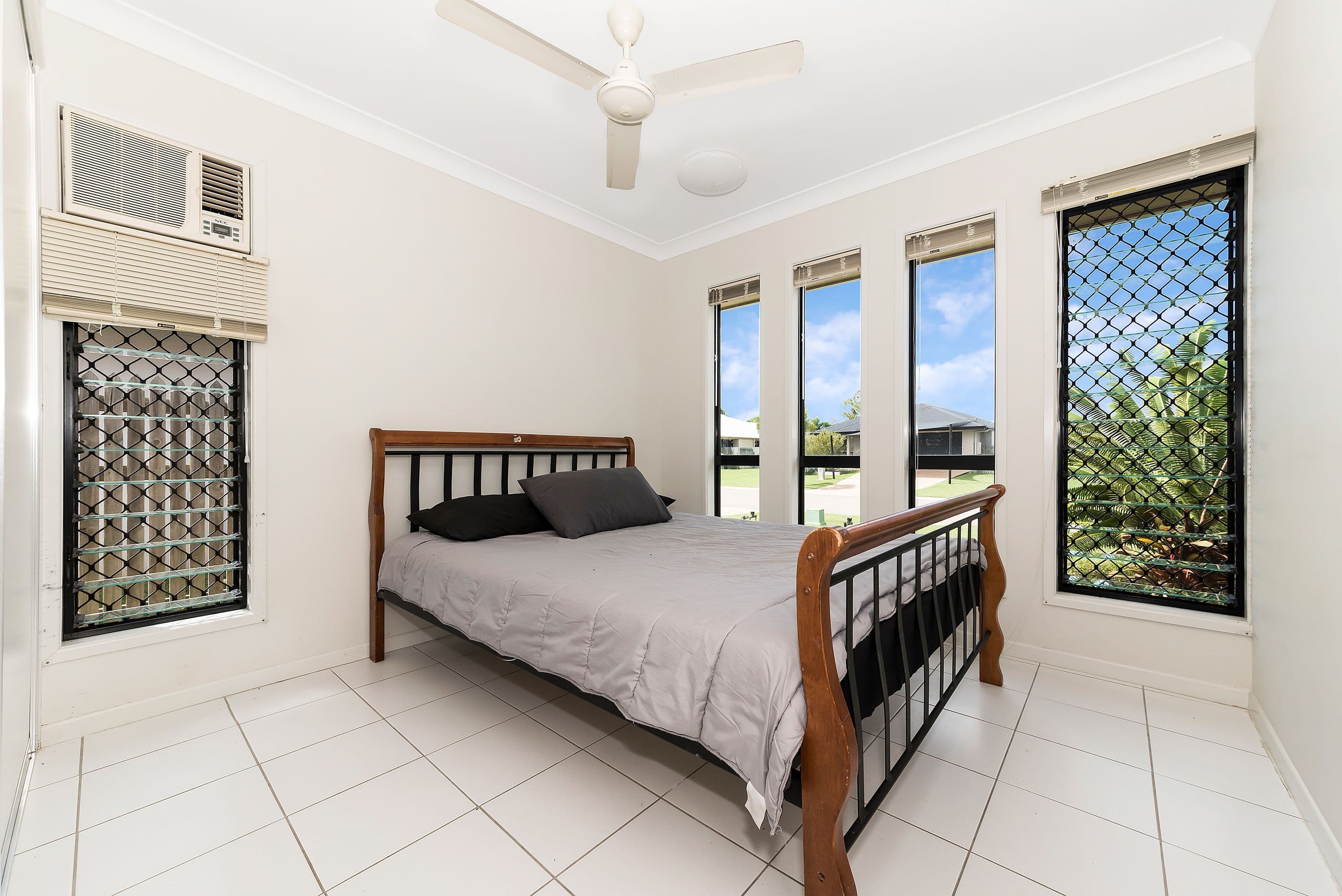 10 Limerick Way, Mount Low QLD 4818, Mount Low - Thumbnail 6