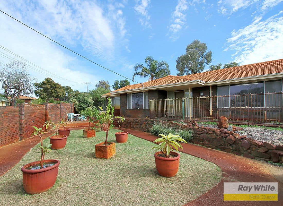 28 Zamia Place, GREENWOOD WA 6024, Greenwood - Thumbnail 2