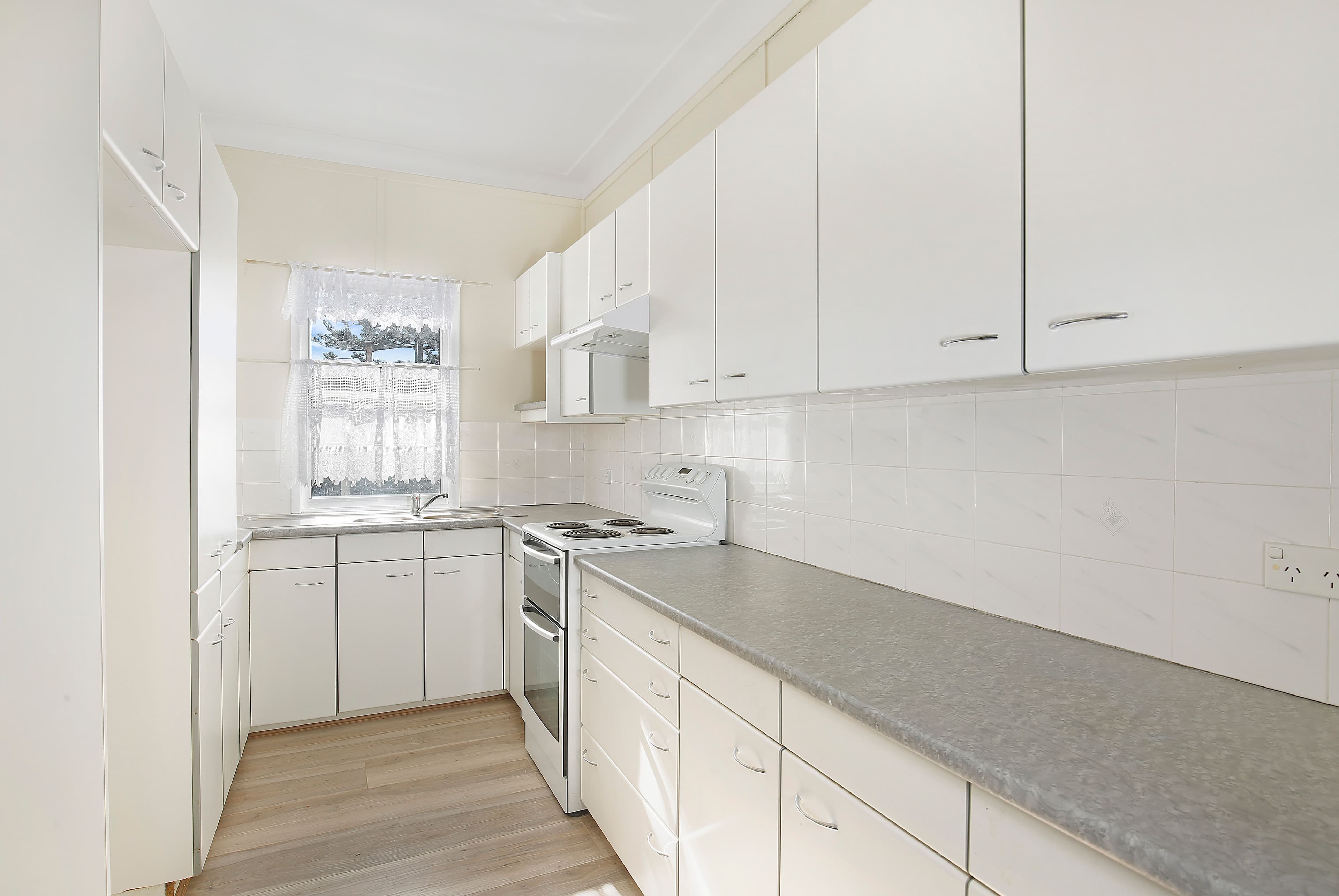 42 Preston Street, Figtree - Thumbnail 2