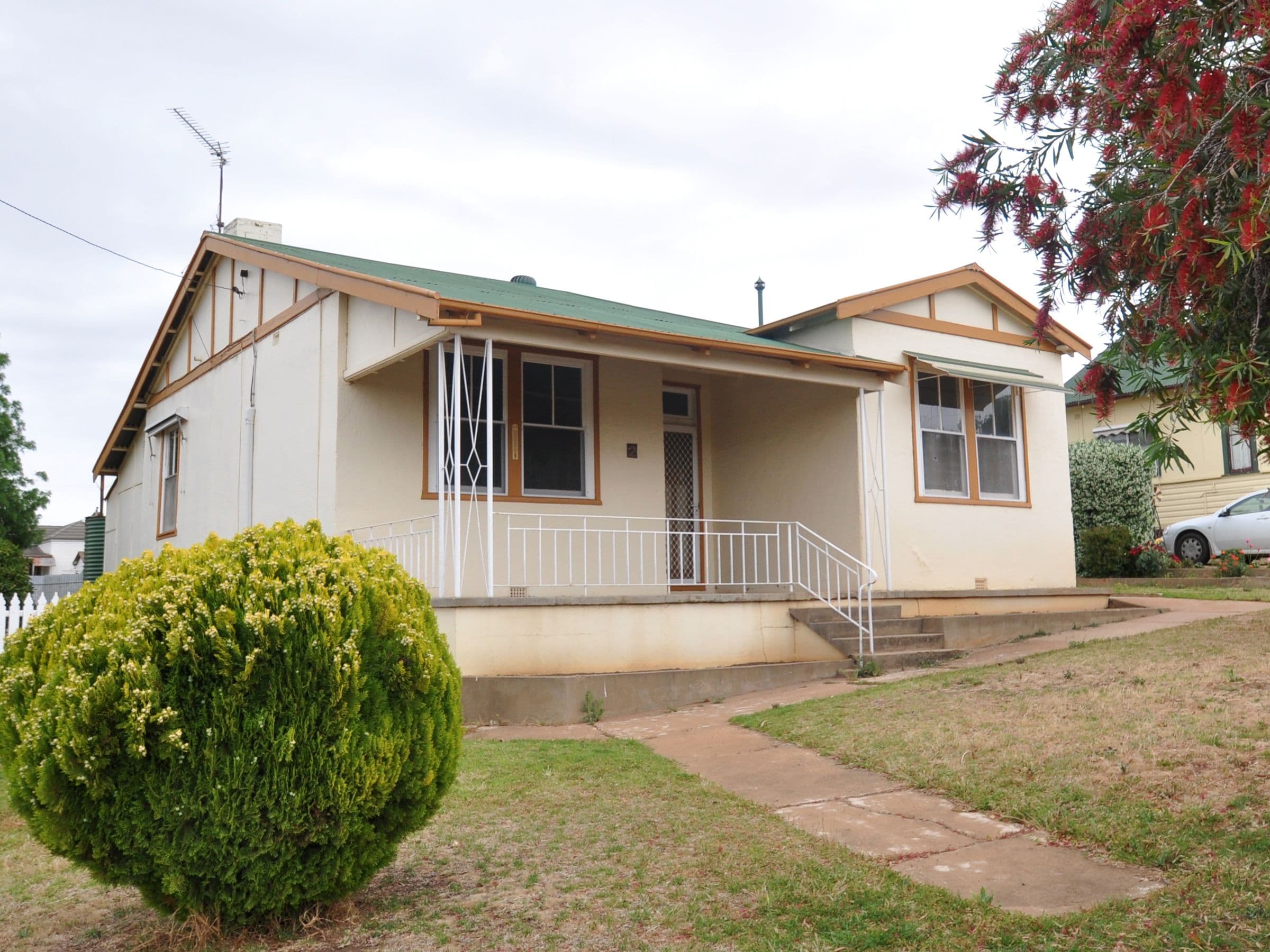 2 Gallipoli Avenue, Junee - Image 1