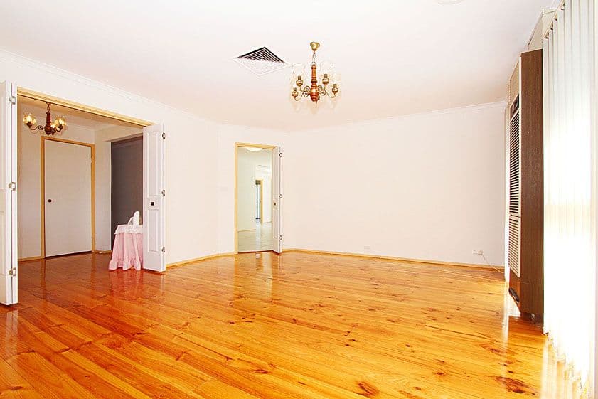 11 Malua Crescent, MILL PARK VIC 3082, Mill Park - Thumbnail 5