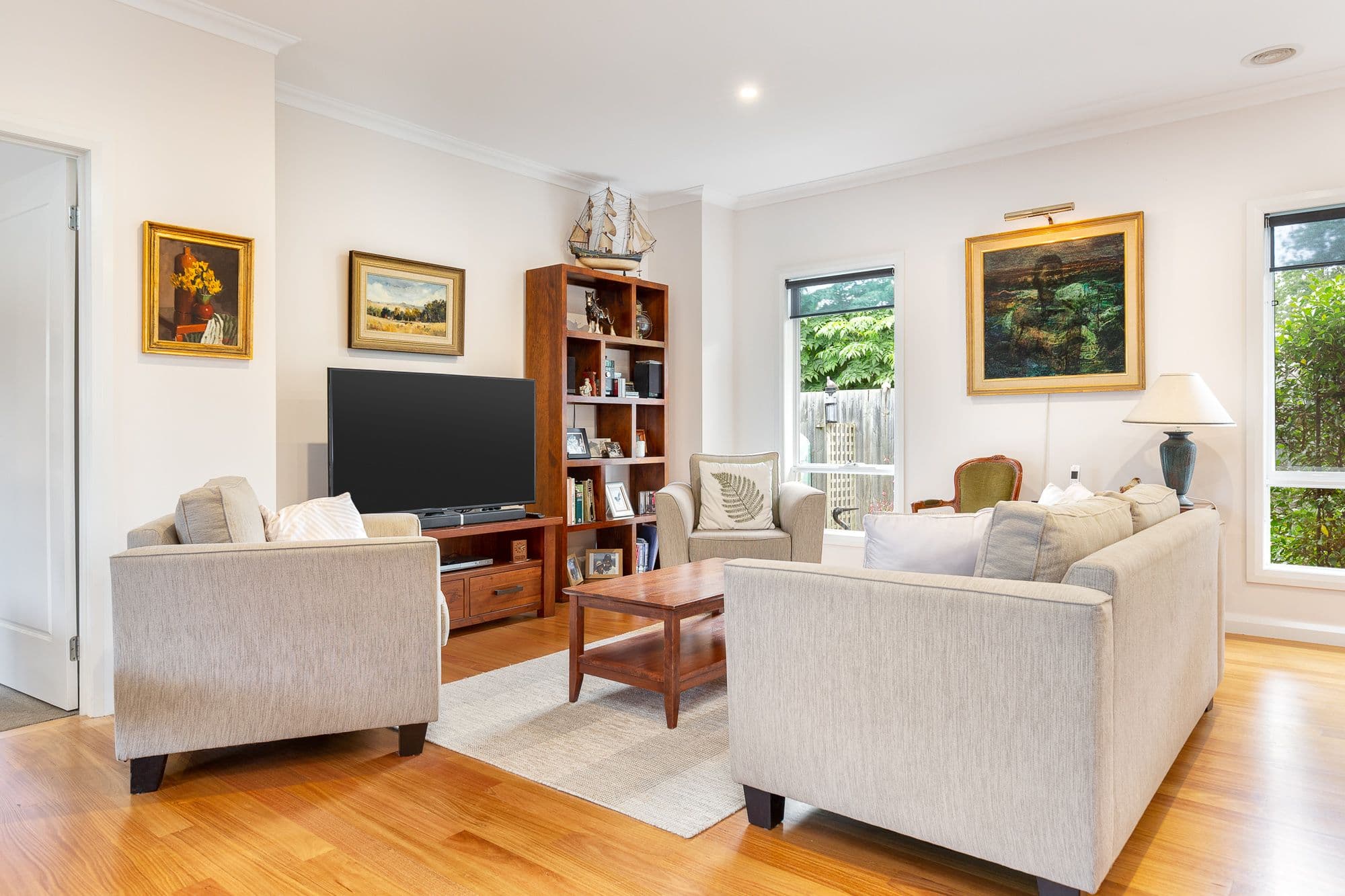 8B Allan Street, Berwick VIC 3806, Berwick - Thumbnail 2