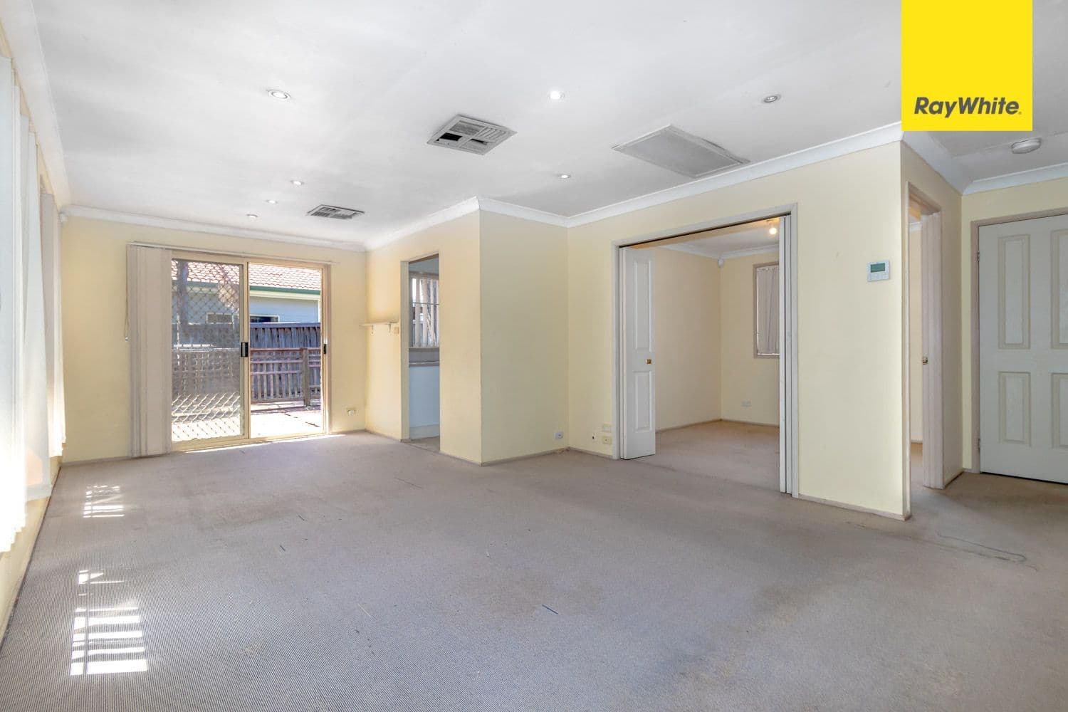 25 Newnham Street, Dean Park - Thumbnail 2