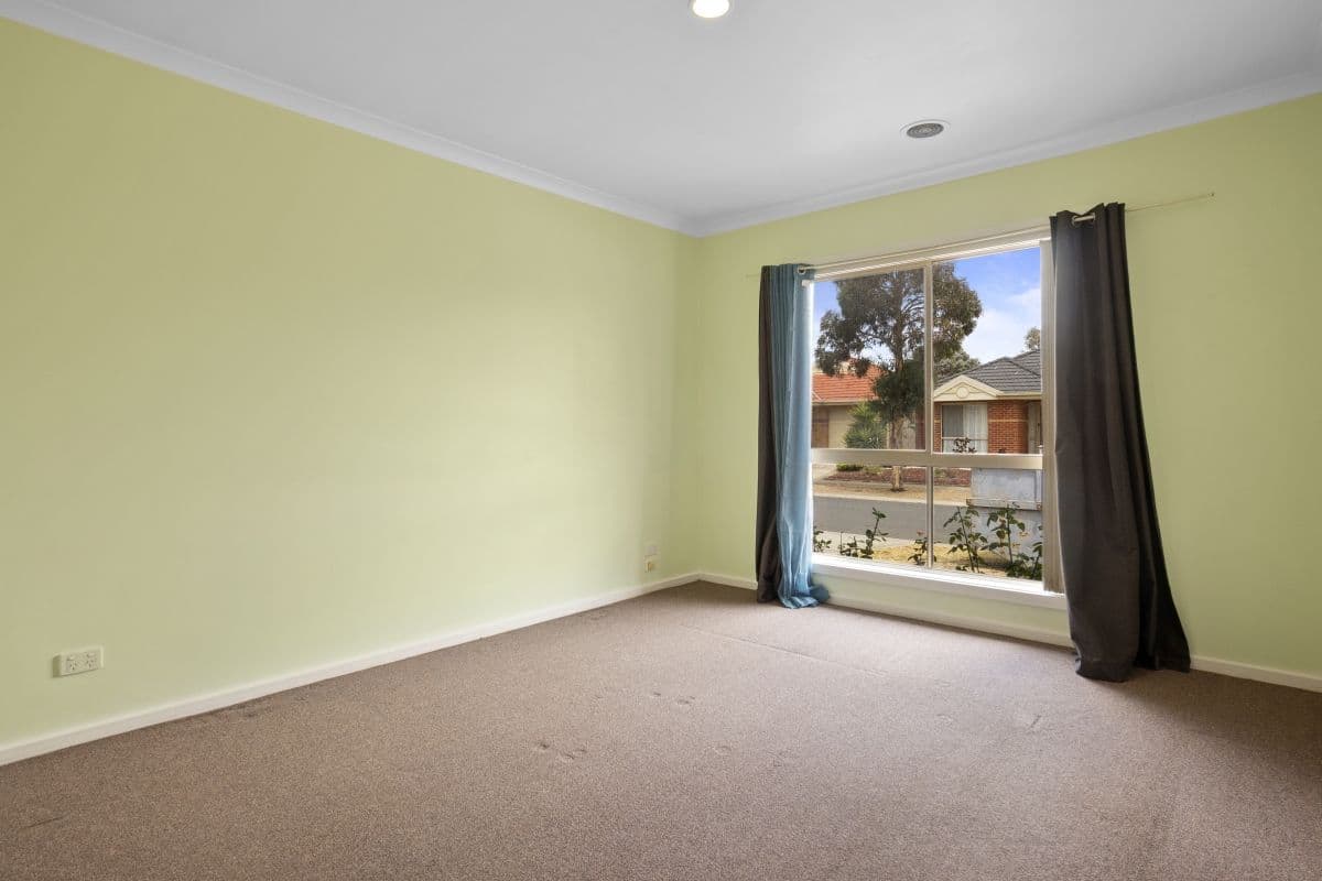 37 Everwin Drive, Werribee VIC 3030, Werribee - Thumbnail 5