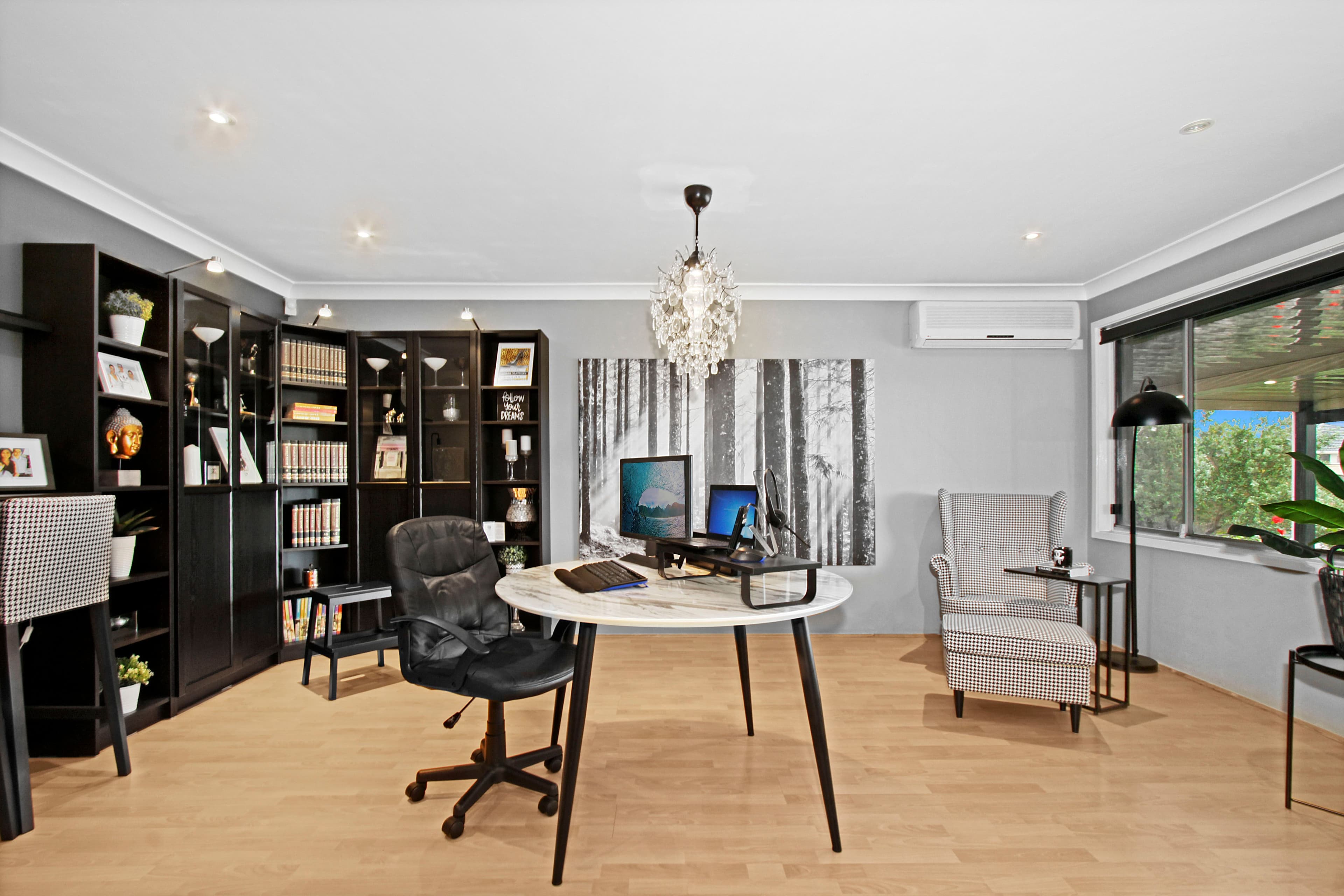 17 Glenfern Crescent, Bossley Park NSW 2176, Bossley Park - Thumbnail 2