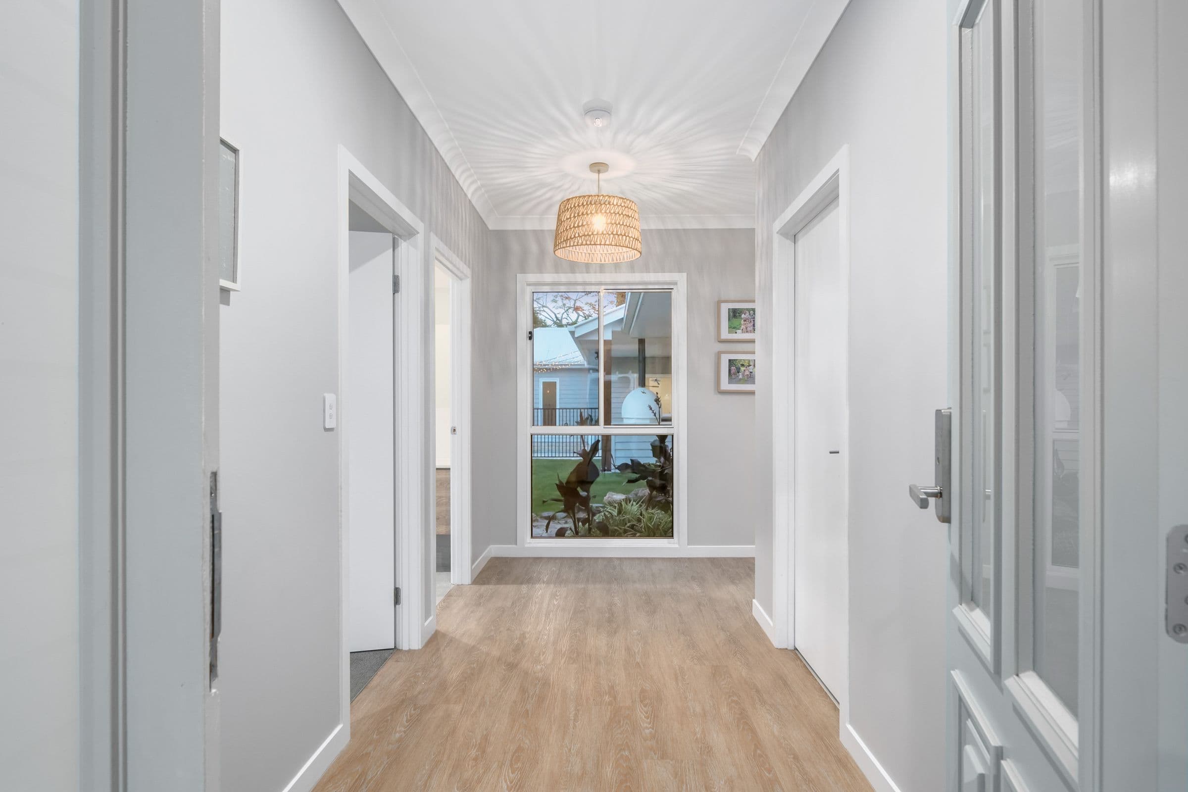 61 Shields Street, Redcliffe QLD 4020, Redcliffe - Thumbnail 2