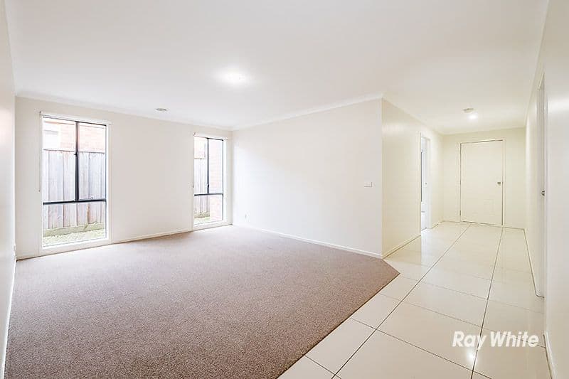 104 Mountainview Boulevard, Cranbourne North VIC 3977, Cranbourne North - Thumbnail 4