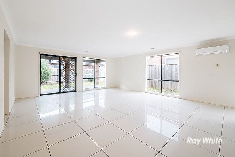104 Mountainview Boulevard, Cranbourne North VIC 3977, Cranbourne North - Thumbnail 8