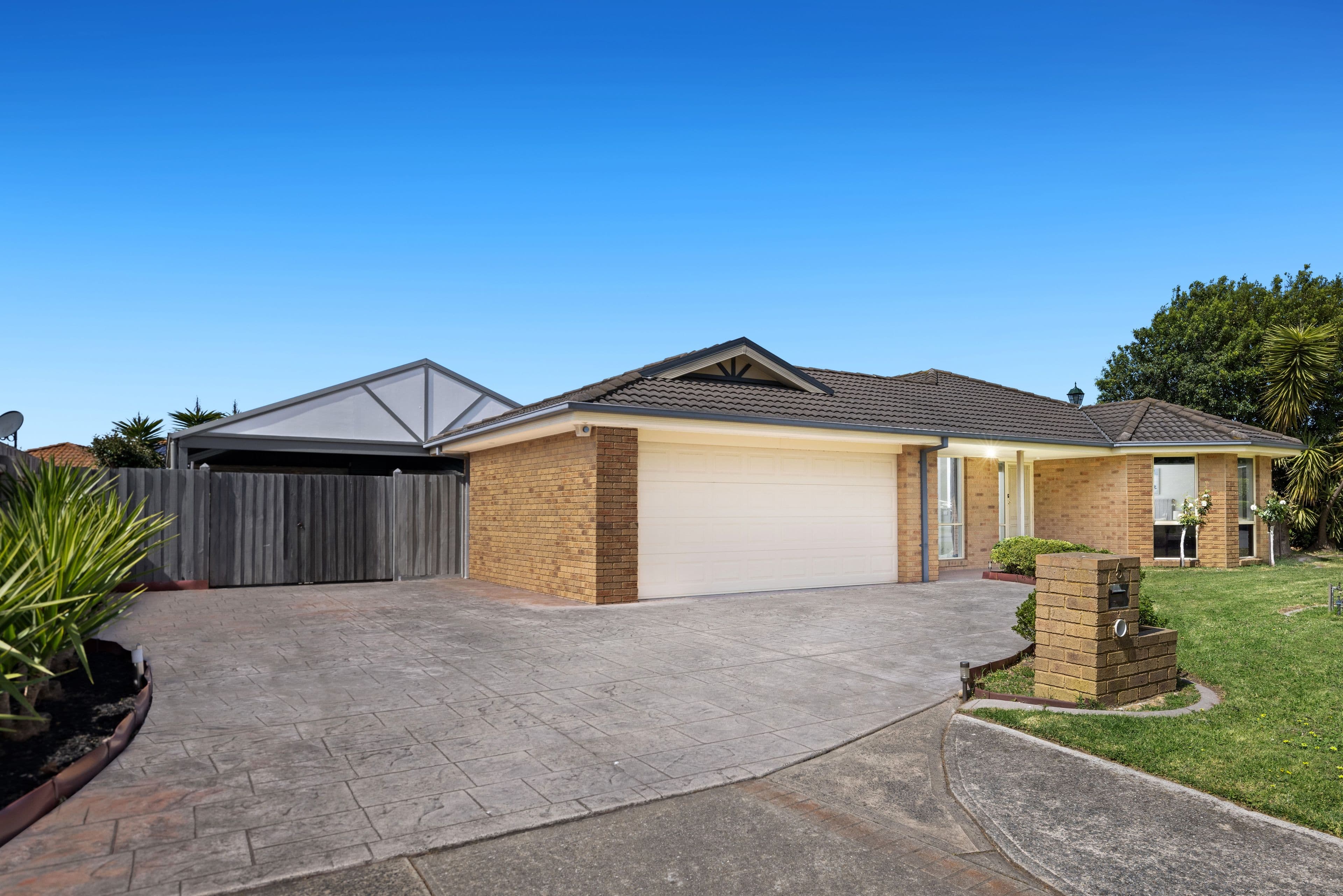 5 Bancroft Avenue, Narre Warren South VIC 3805, Narre Warren South - Thumbnail 2