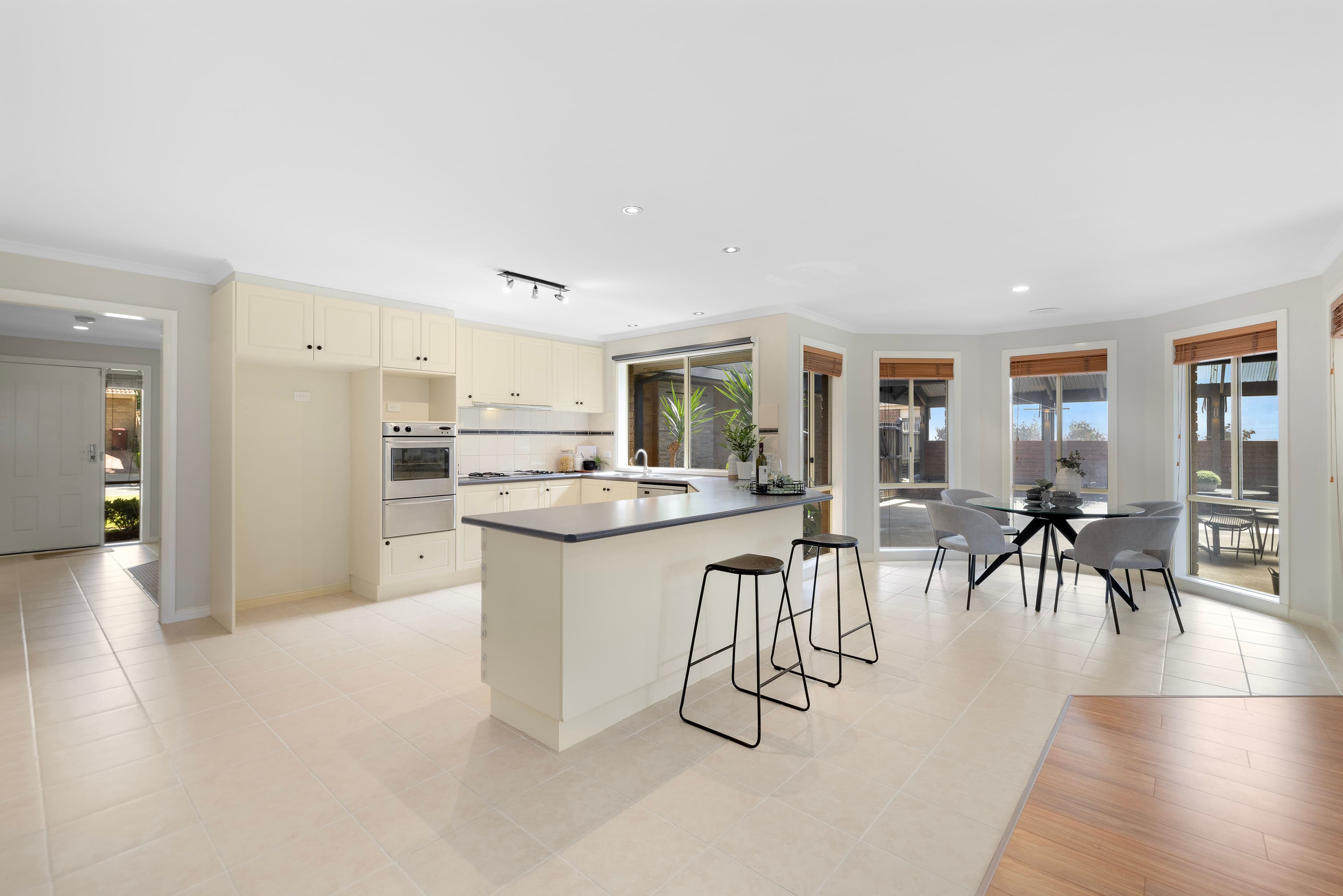 5 Bancroft Avenue, Narre Warren South VIC 3805, Narre Warren South - Thumbnail 8