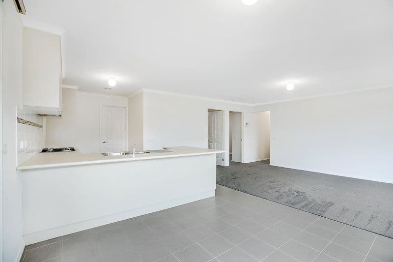63 Clifton Grove, Carrum Downs VIC 3201, Carrum Downs - Thumbnail 3