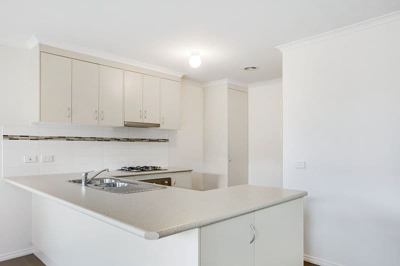 63 Clifton Grove, Carrum Downs VIC 3201, Carrum Downs - Thumbnail 4