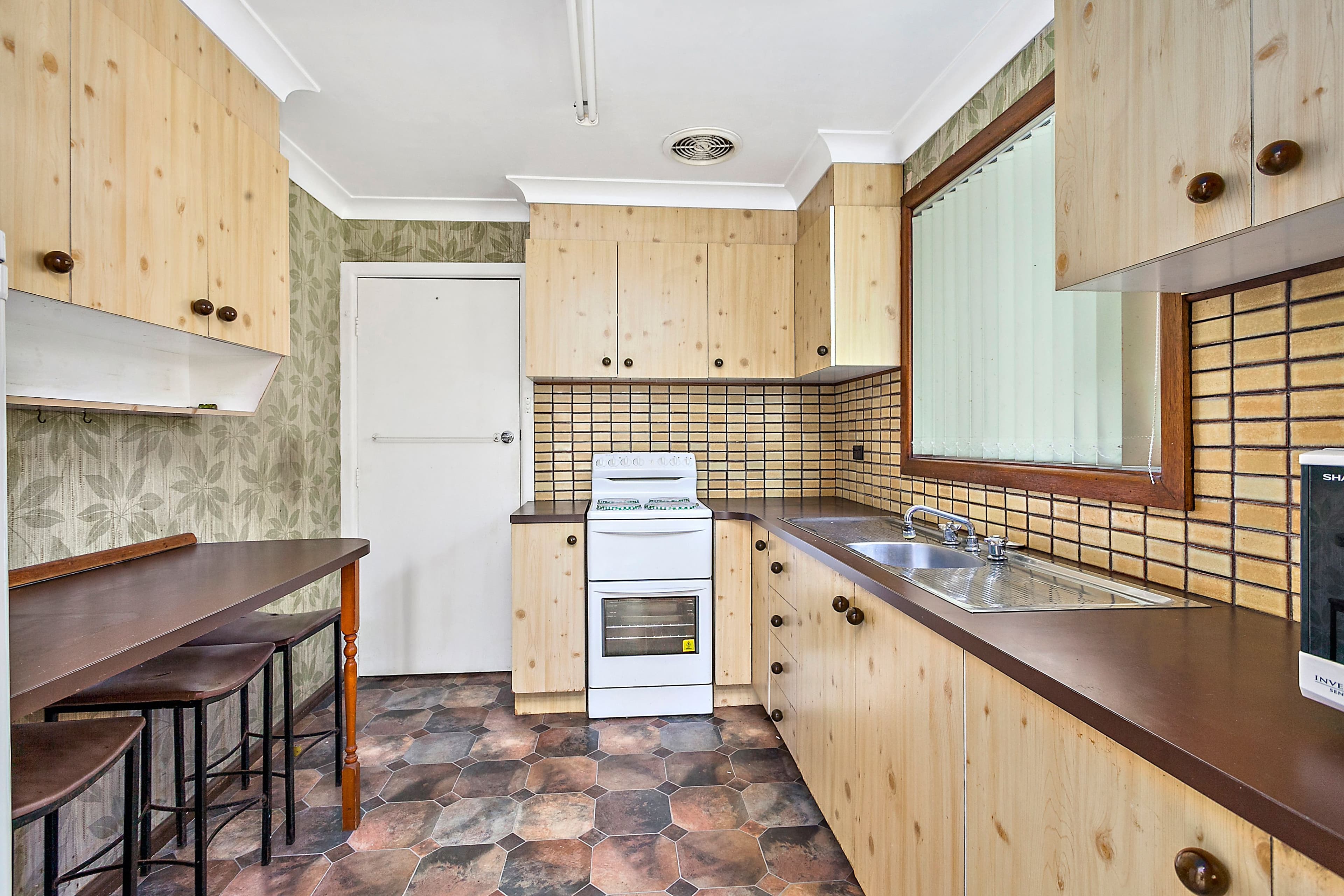 57 Edward Street, Barrack Heights - Thumbnail 2