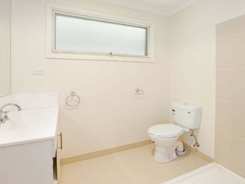 71 Moruya Drive, GROVEDALE VIC 3216, Grovedale - Thumbnail 4