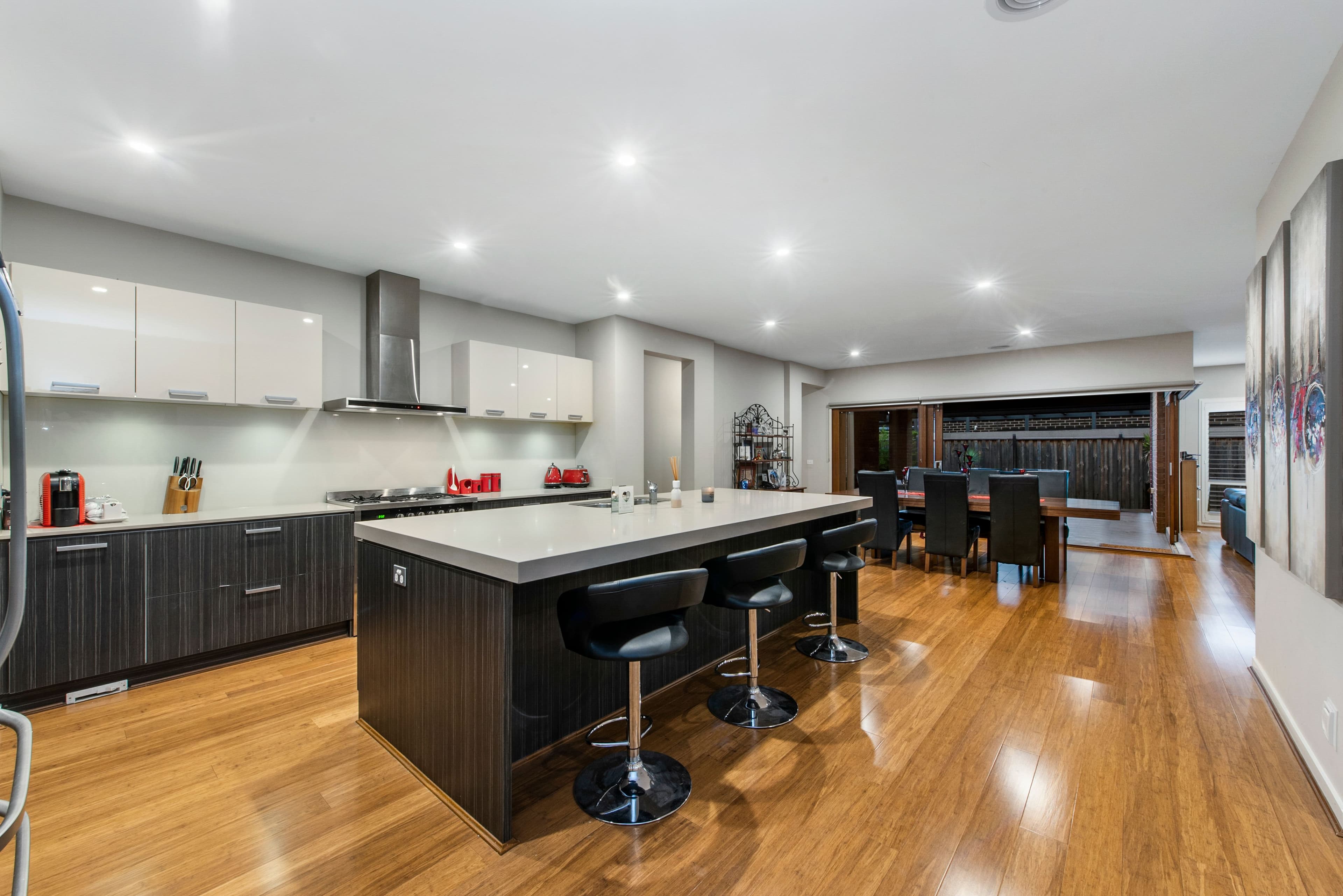 5 Pacific Boulevard, Taylors Hill VIC 3037, Taylors Hill - Thumbnail 2