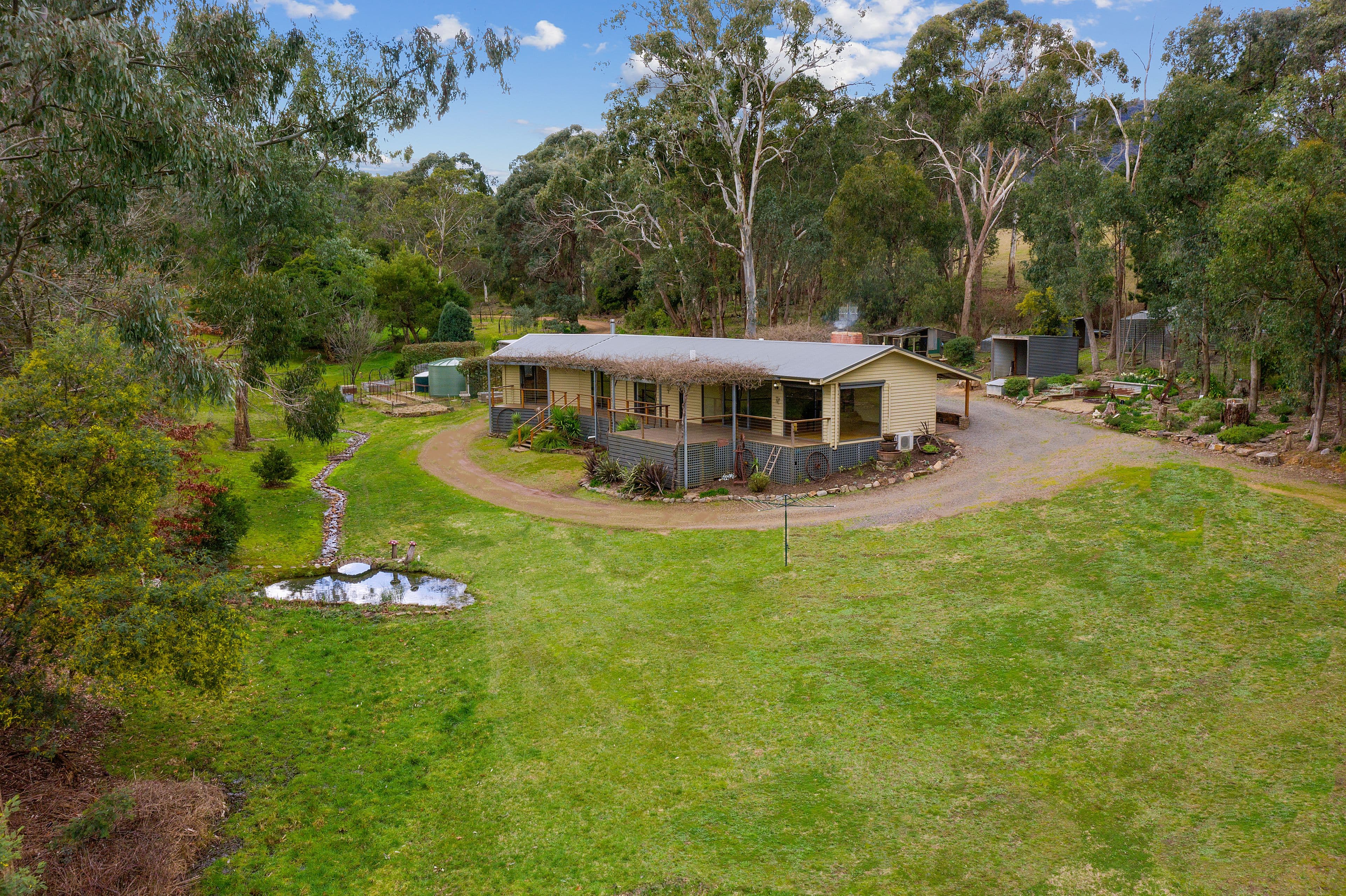 77 Willow Lake Drive, Macs Cove VIC 3723, Macs Cove - Thumbnail 2