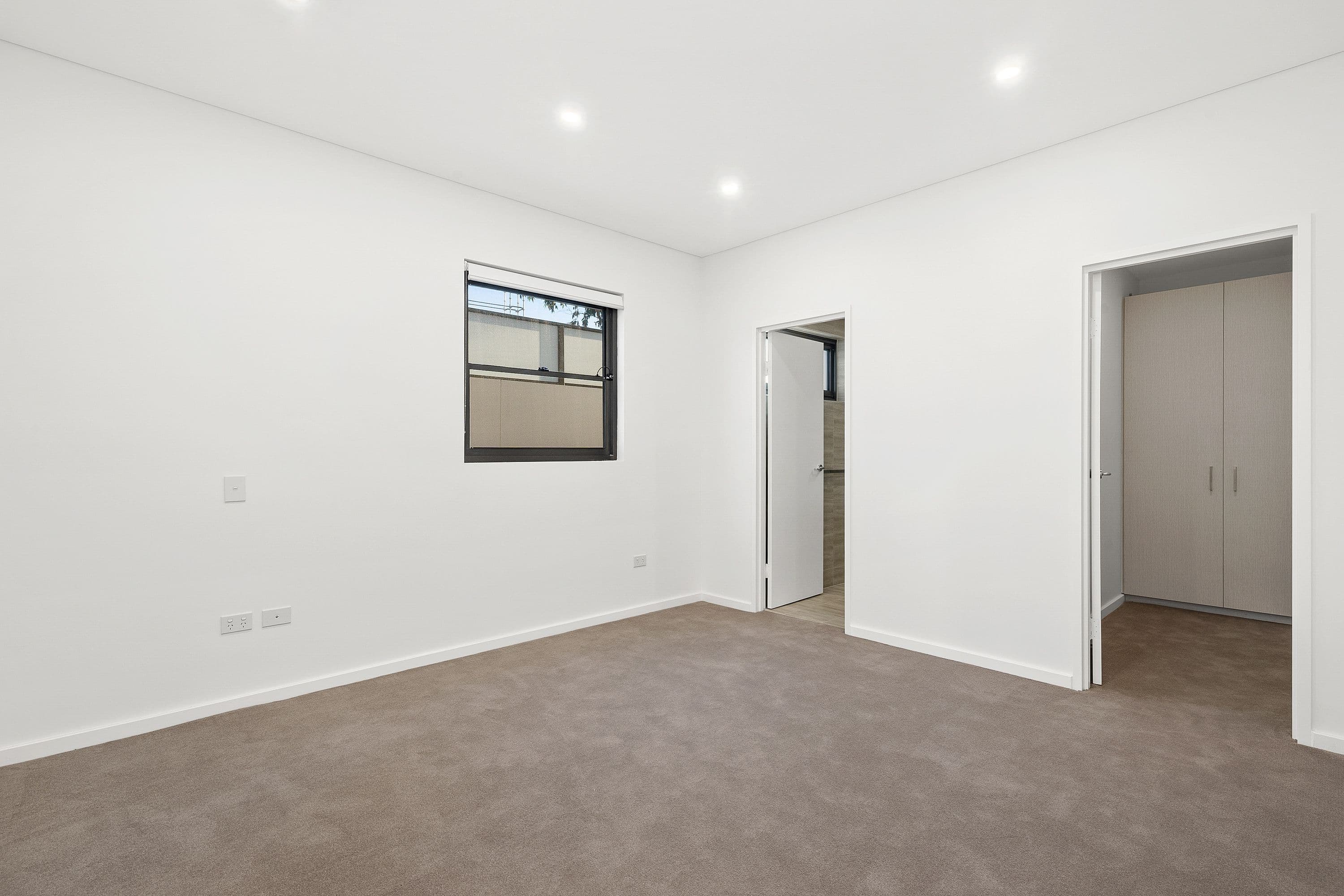 93 Caddies Boulevard, Rouse Hill NSW 2155, Rouse Hill - Thumbnail 4