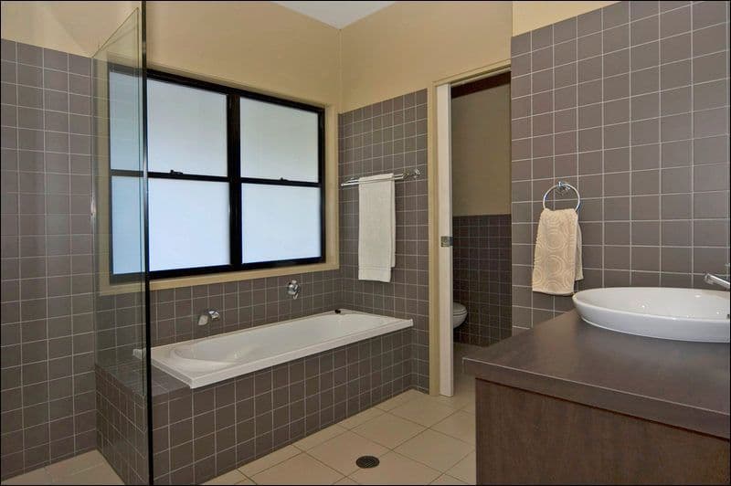 8 Cedarwood Place, BROOKWATER QLD 4300, Brookwater - Thumbnail 2