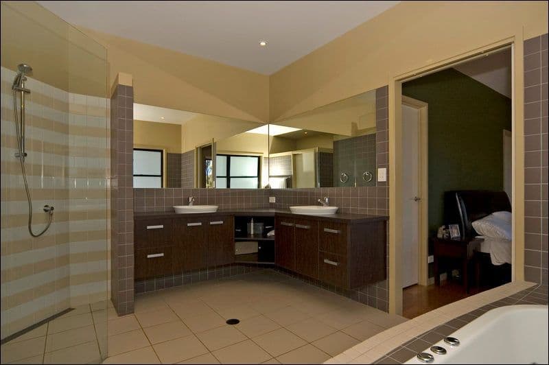 8 Cedarwood Place, BROOKWATER QLD 4300, Brookwater - Thumbnail 4