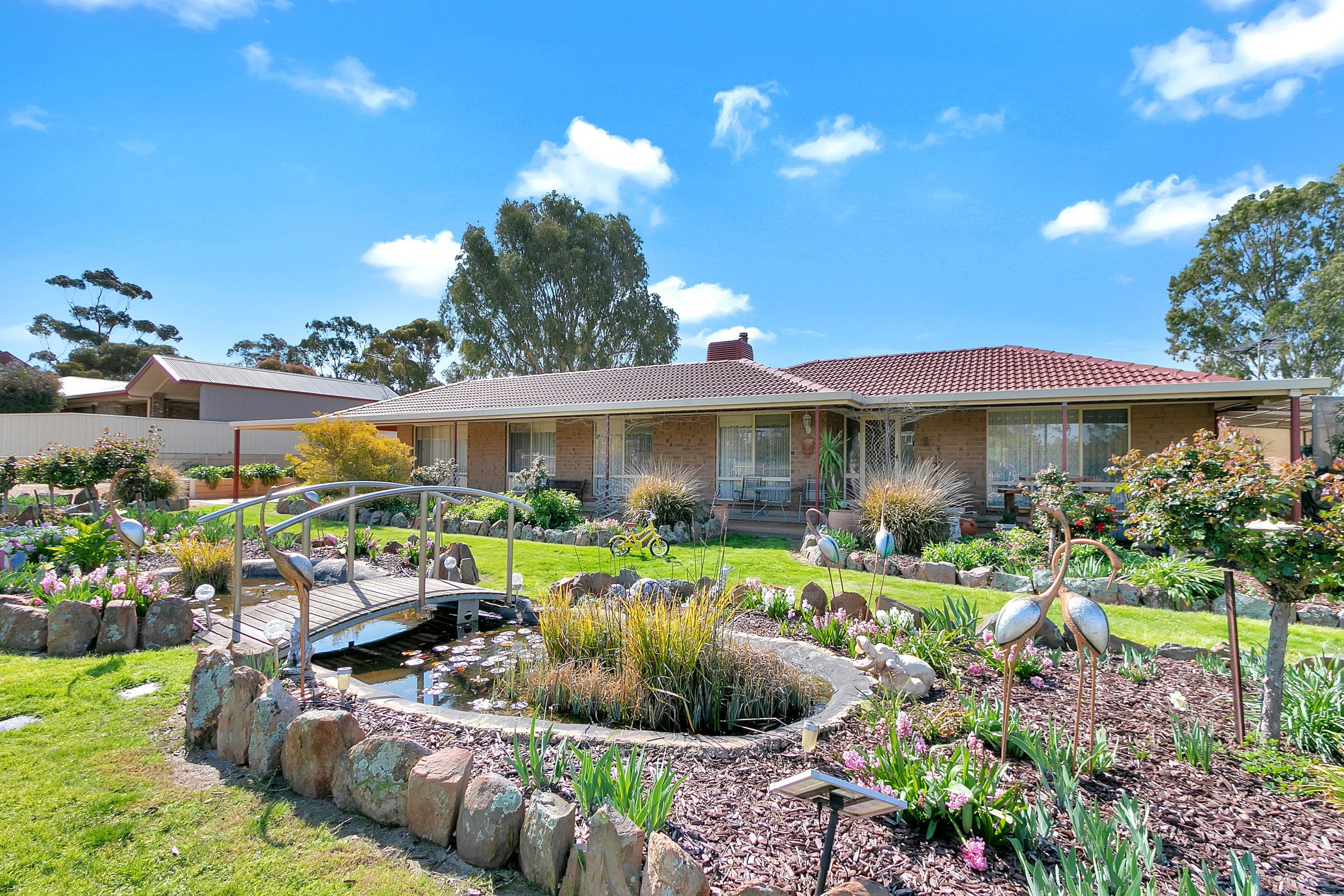 2a Burchill Avenue, Cranbourne East - Image 1