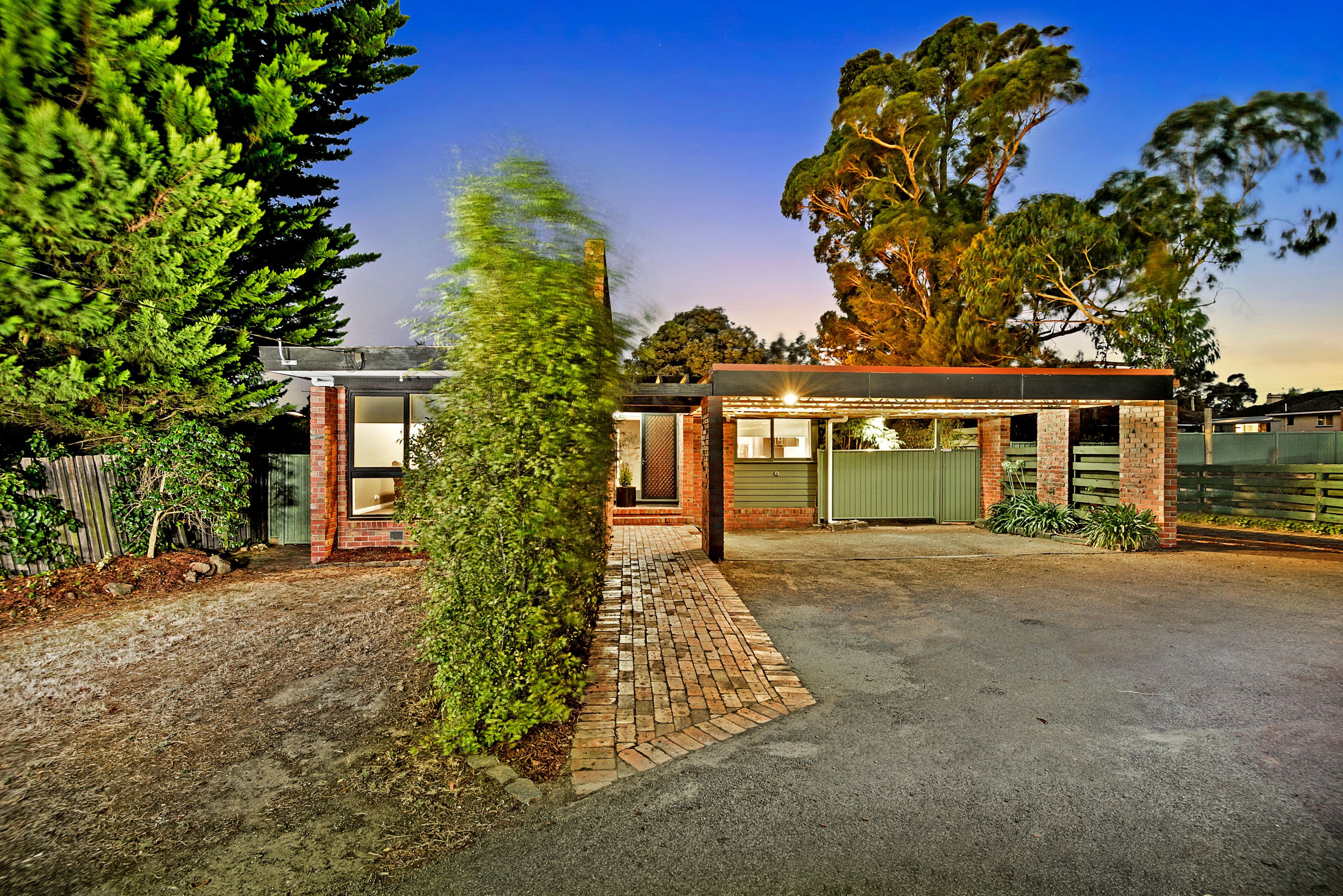 21 Regency Drive, Mount Clear VIC 3350, Mount Clear - Thumbnail 2