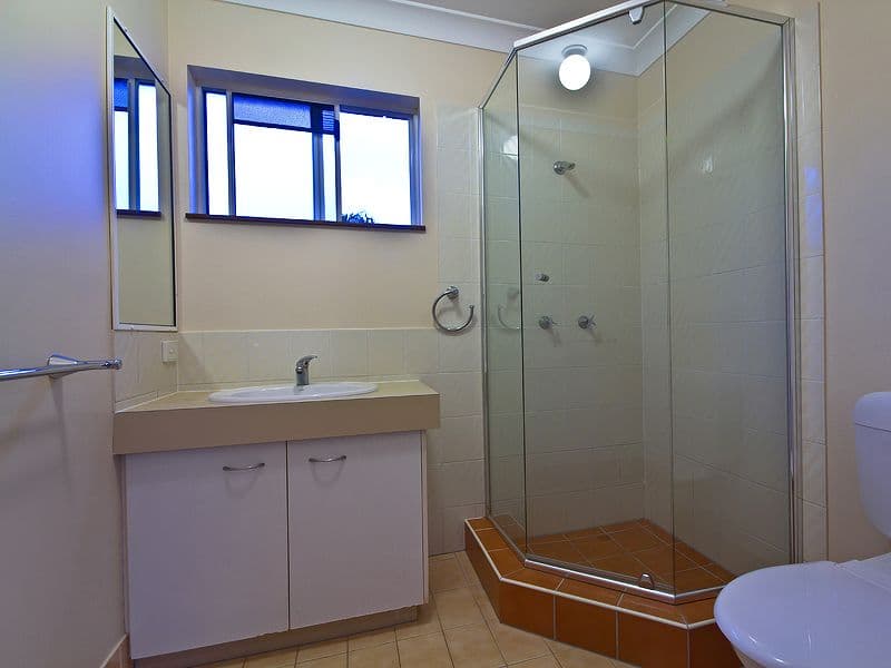 106  Indooroopilly Road, TARINGA QLD 4068, Taringa - Thumbnail 4
