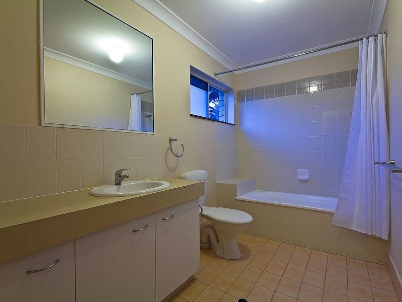 106  Indooroopilly Road, TARINGA QLD 4068, Taringa - Thumbnail 5