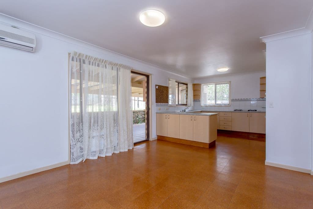 8 Angus Court, HIGHLAND PARK QLD 4211, Highland Park - Thumbnail 3