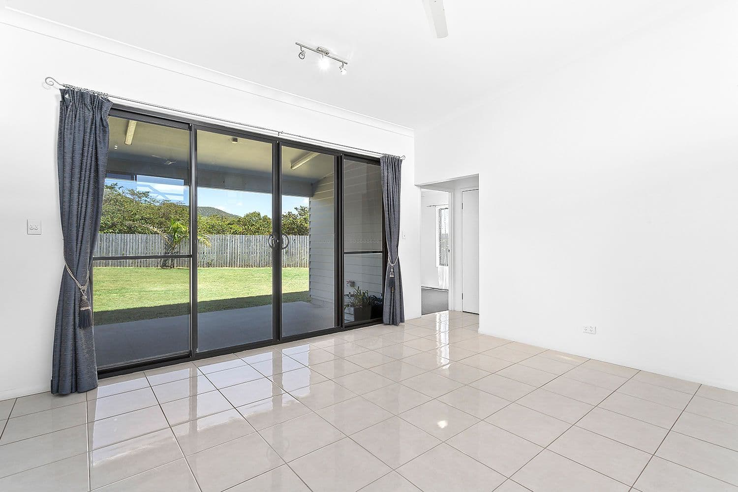 46 Olympia Avenue, Pacific Heights QLD 4703, Pacific Heights - Thumbnail 7