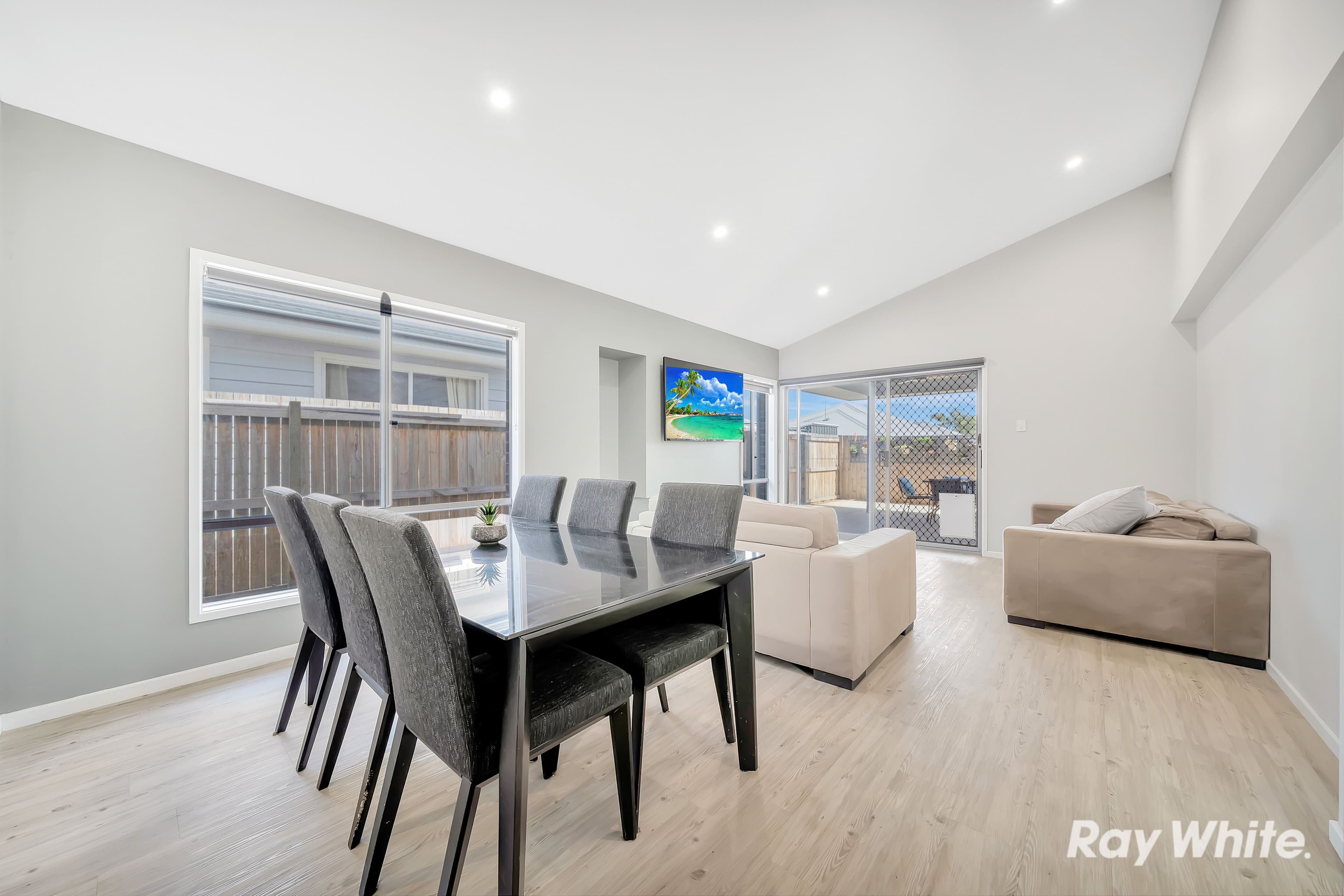 16 Potocki Street, Logan Reserve QLD 4133, Logan Reserve - Thumbnail 5