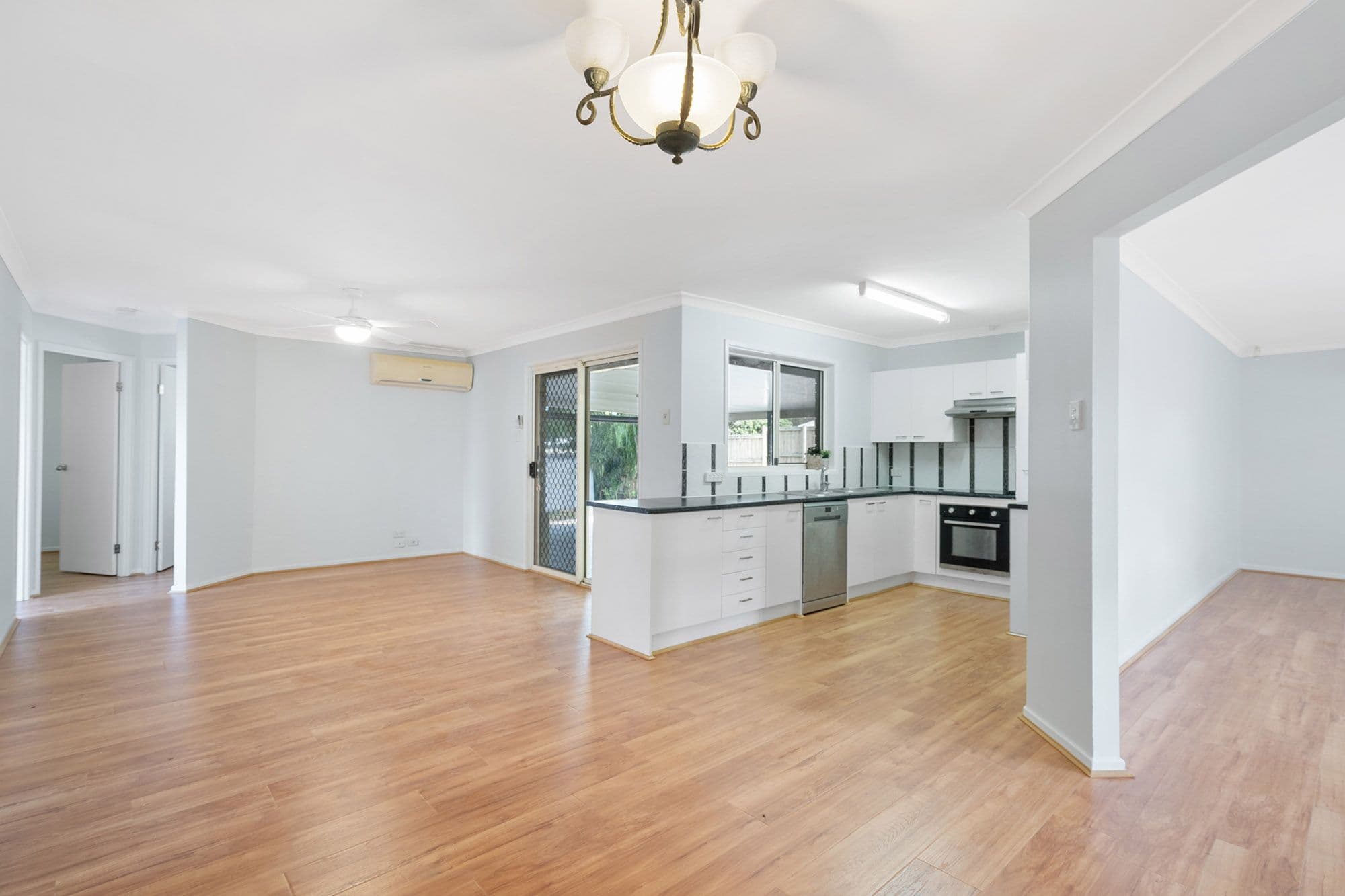 12 Myrtle Street, Waterford West QLD 4133, Waterford West - Thumbnail 3