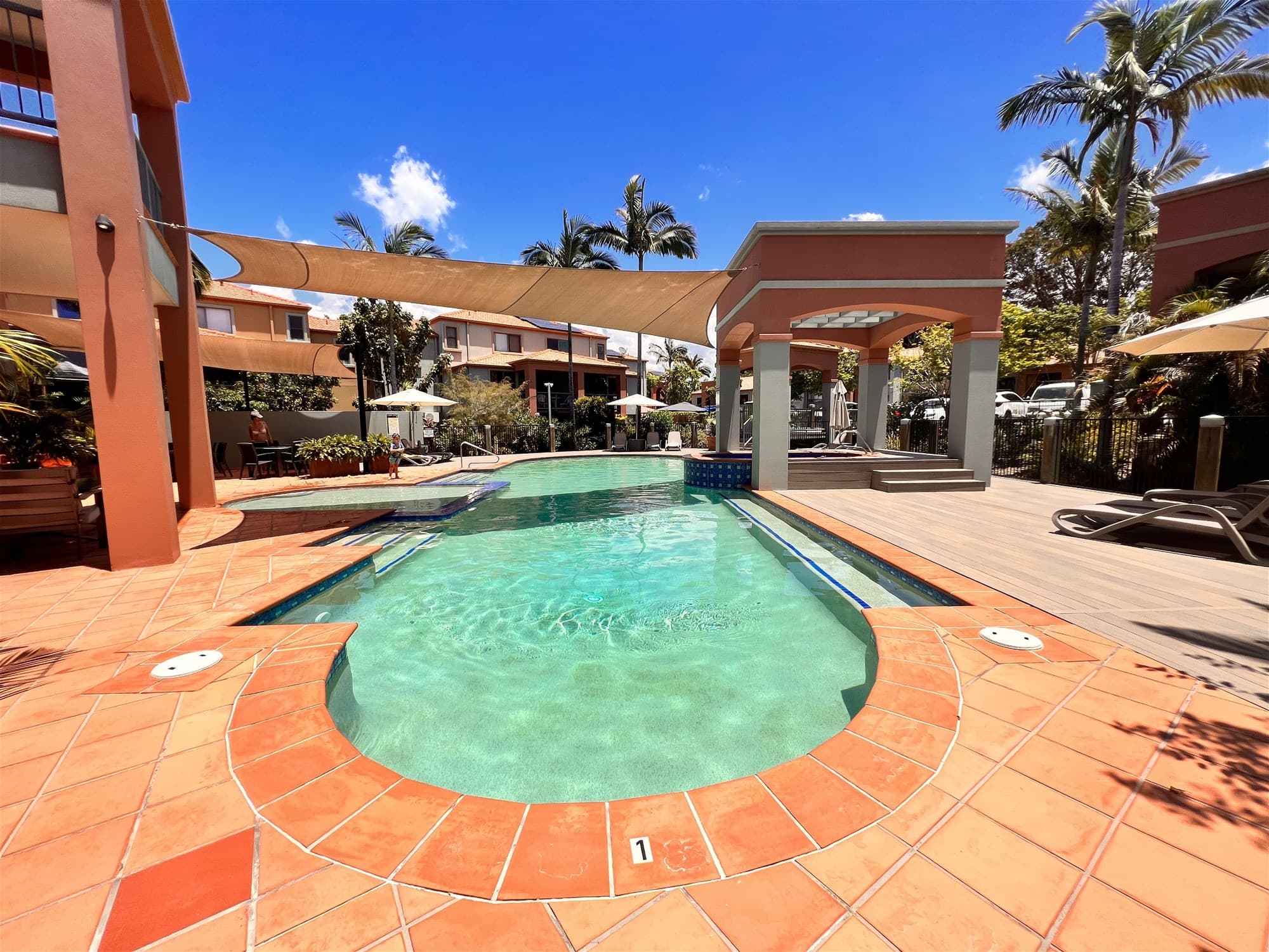 CLEAR ISLAND WATERS, QLD, Clear Island Waters - Thumbnail 2