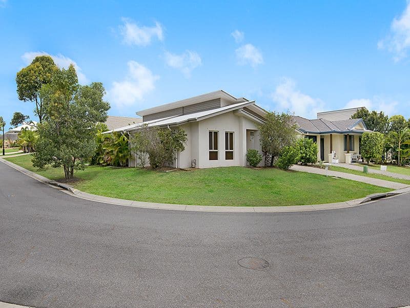 9 Planigale Crescent, NORTH LAKES QLD 4509, North Lakes - Thumbnail 2