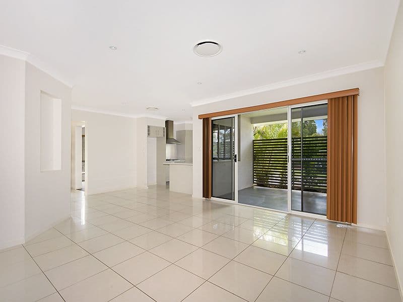 9 Planigale Crescent, NORTH LAKES QLD 4509, North Lakes - Thumbnail 6