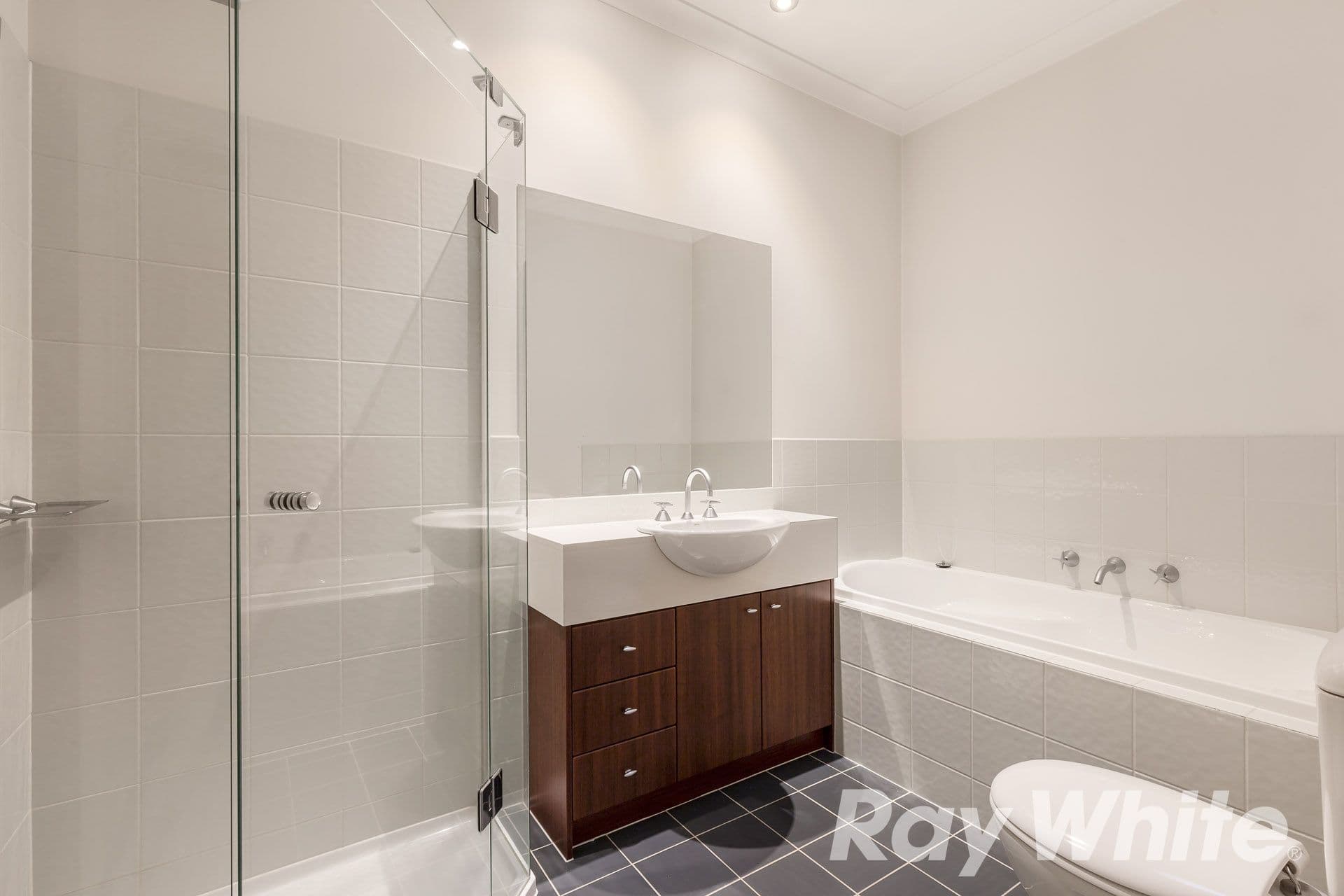 2A Banksia Street, Burwood VIC 3125, Burwood - Thumbnail 5