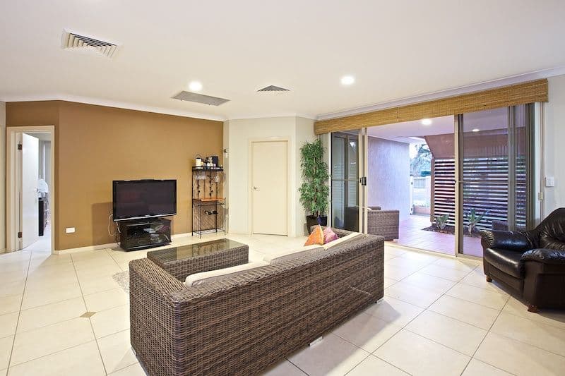 17 Anchorage Drive, RABY BAY QLD 4163, Raby Bay - Thumbnail 4
