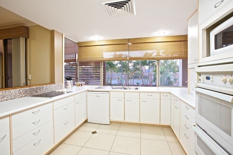 17 Anchorage Drive, RABY BAY QLD 4163, Raby Bay - Thumbnail 6