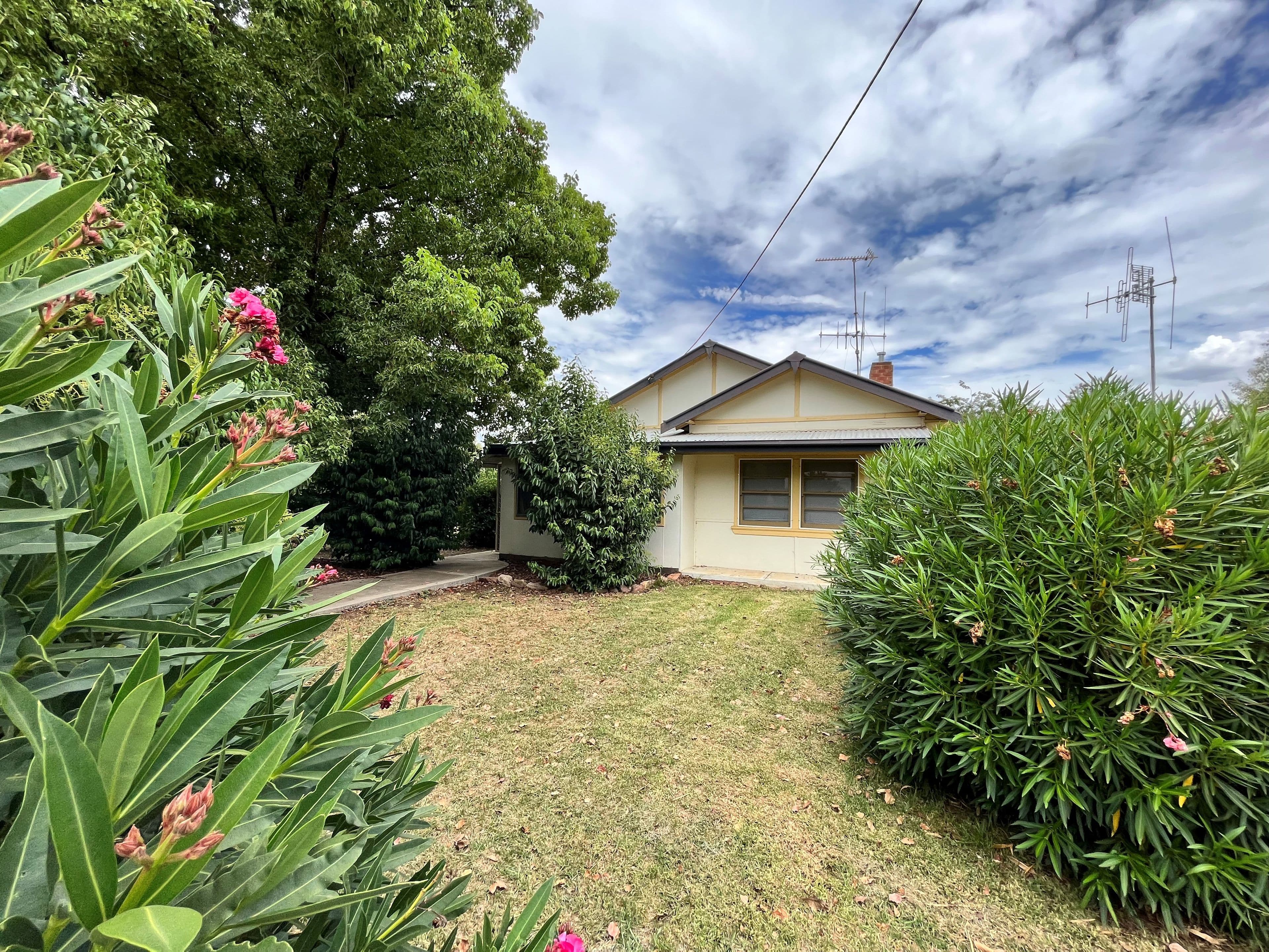 25 Quarry Road, Forbes NSW 2871, Forbes - Image 1