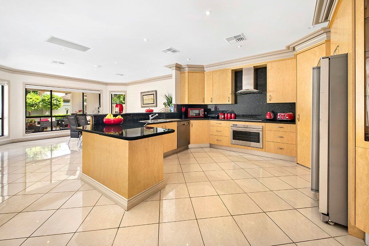 9 Kinsella Street, Illawong NSW 2234, Illawong - Thumbnail 7