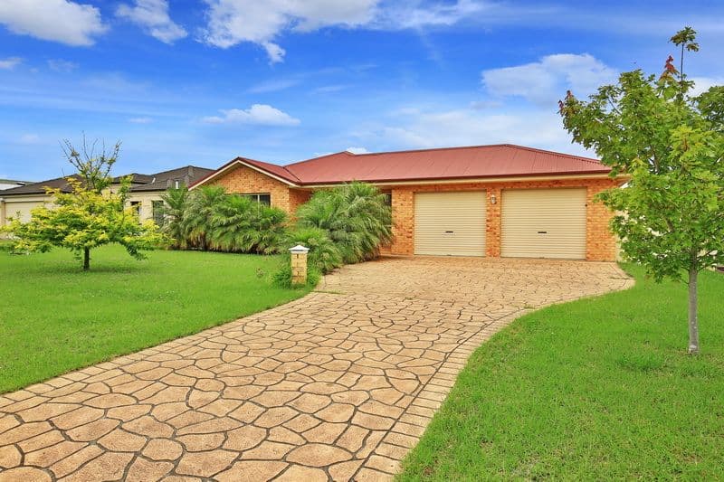19 Golden Grove, Worrigee NSW 2540, Worrigee - Image 1