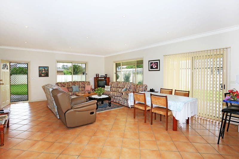 19 Golden Grove, Worrigee NSW 2540, Worrigee - Thumbnail 2