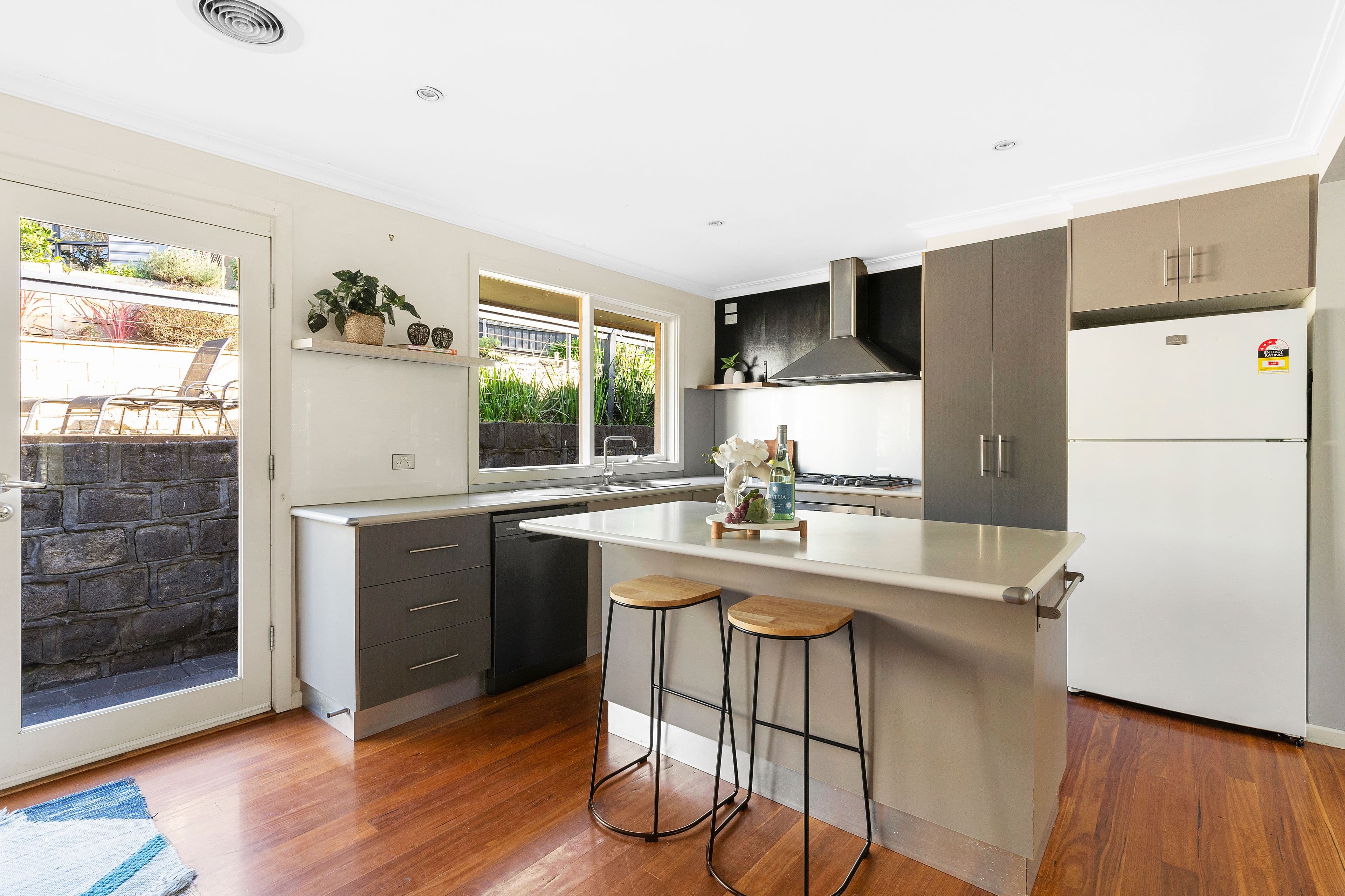 15 Foster Road, Eltham VIC 3095, Eltham - Thumbnail 2
