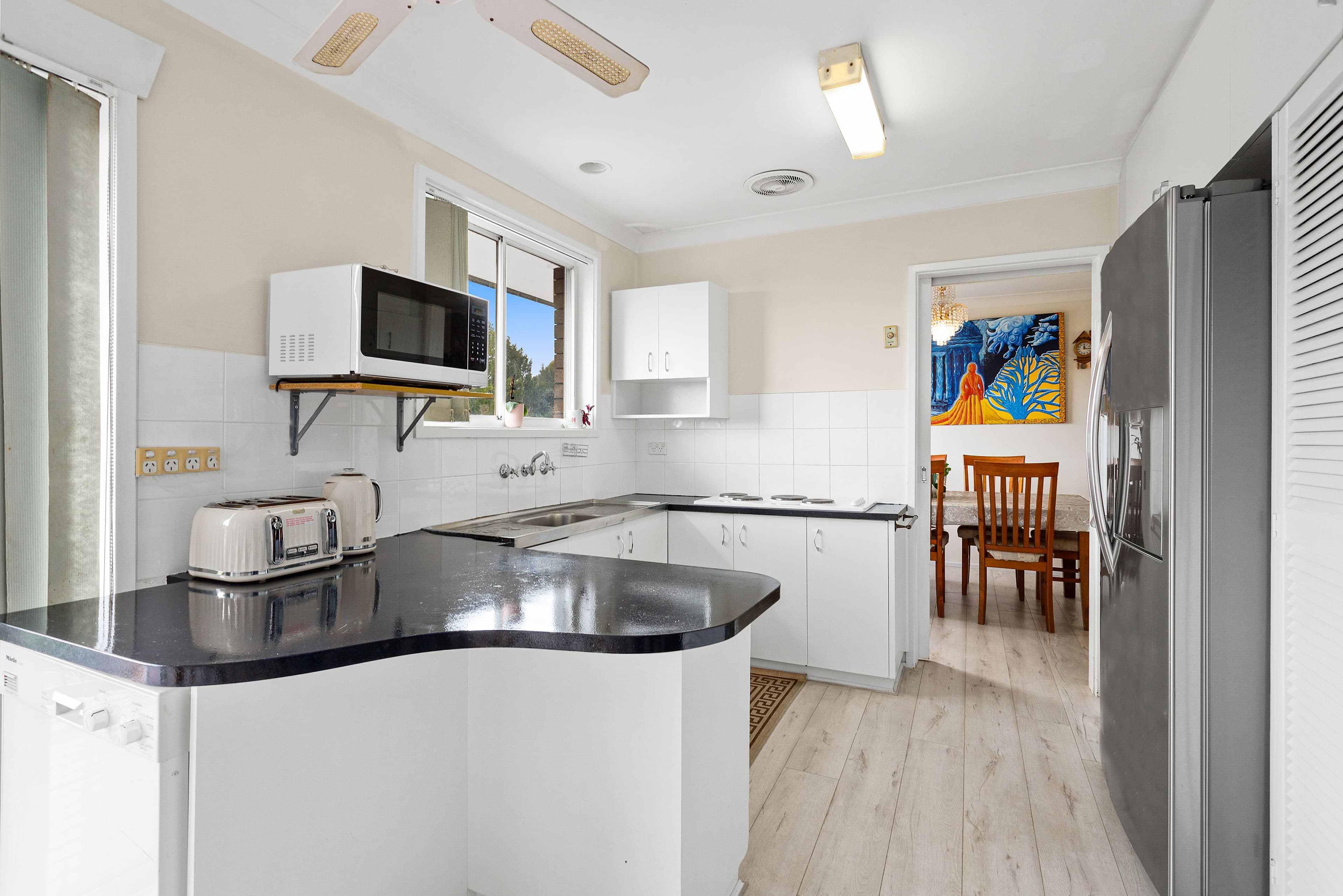 197 Jacaranda Avenue, Figtree NSW 2525, Figtree - Thumbnail 3
