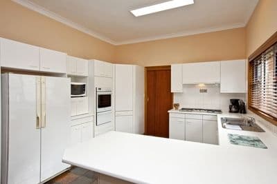 15 Coolamin Road, WARATAH NSW 2298, Waratah - Thumbnail 3