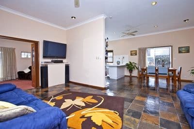 15 Coolamin Road, WARATAH NSW 2298, Waratah - Thumbnail 5
