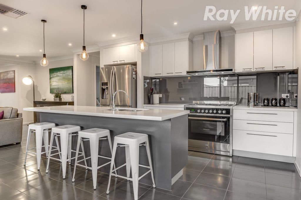 32 Pietas Place, Mernda VIC 3754, Mernda - Thumbnail 4