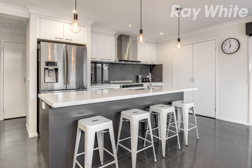 32 Pietas Place, Mernda VIC 3754, Mernda - Thumbnail 7